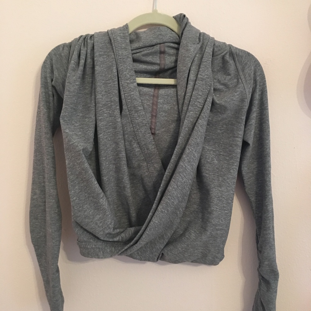 Ivivva Athletica Four Count Shrug Wrap (10)